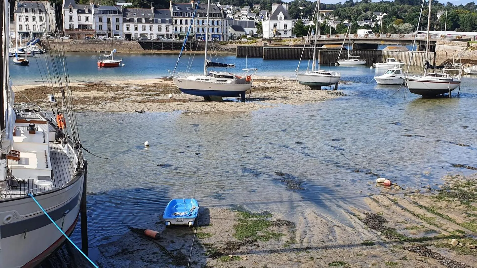 Anatoline Audierne Appart'Hotel - Appartements Vue Mer - Sea & Harbor Stay