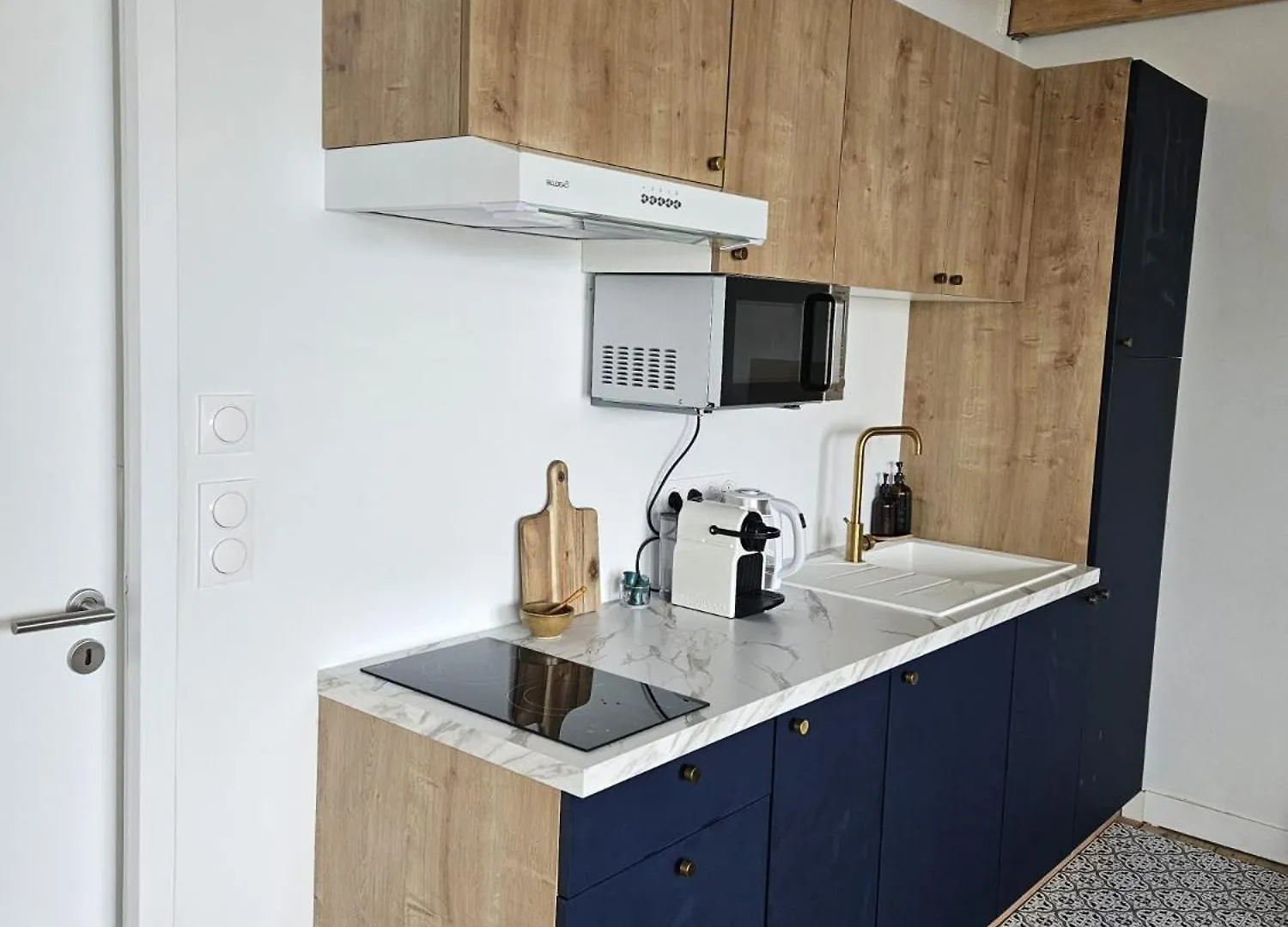 Anatoline Audierne Appart'Hotel - Appartements Vue Mer - Sea & Harbor Stay 0*,