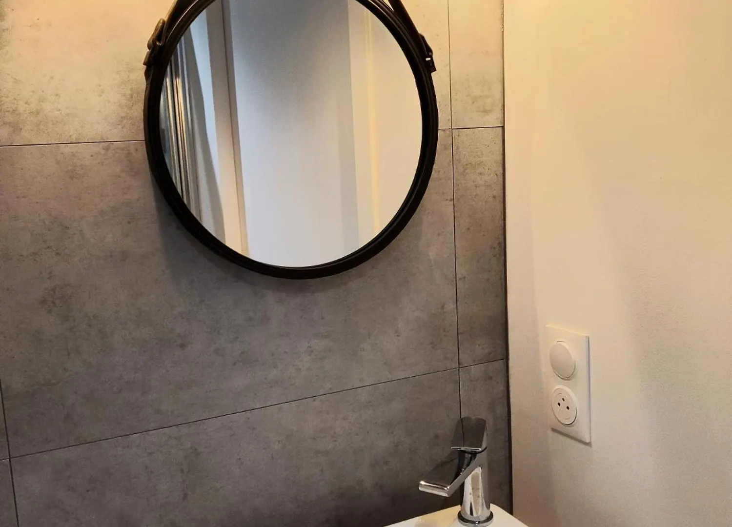 Anatoline Audierne Appart'Hotel - Appartements Vue Mer - Sea & Harbor Stay Francia